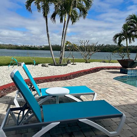 Guest Suite - Waterfront -Pool & Hot Tub- Walk To Beach Clearwater Beach Extérieur photo