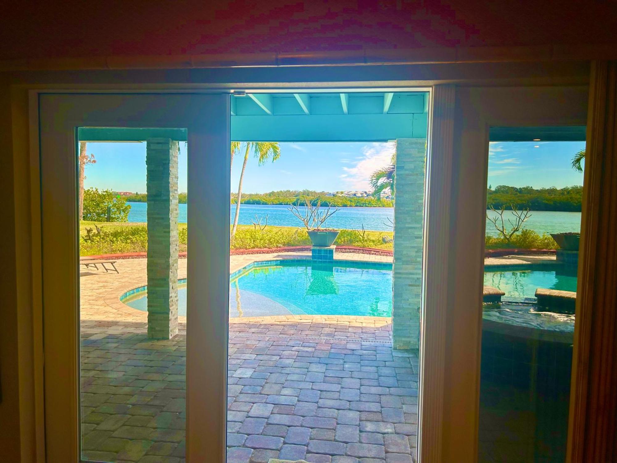 Guest Suite - Waterfront -Pool & Hot Tub- Walk To Beach Clearwater Beach Extérieur photo