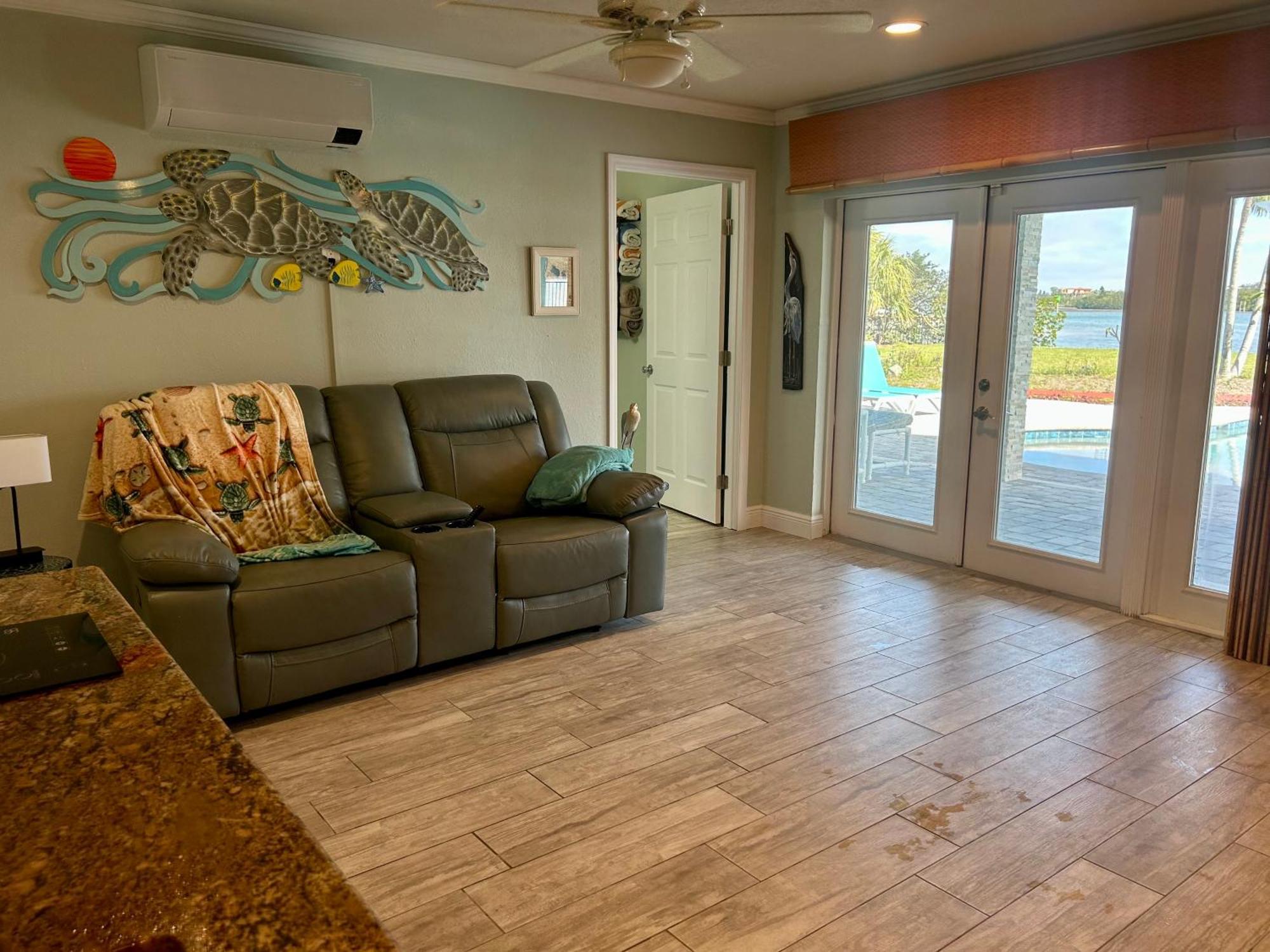 Guest Suite - Waterfront -Pool & Hot Tub- Walk To Beach Clearwater Beach Extérieur photo