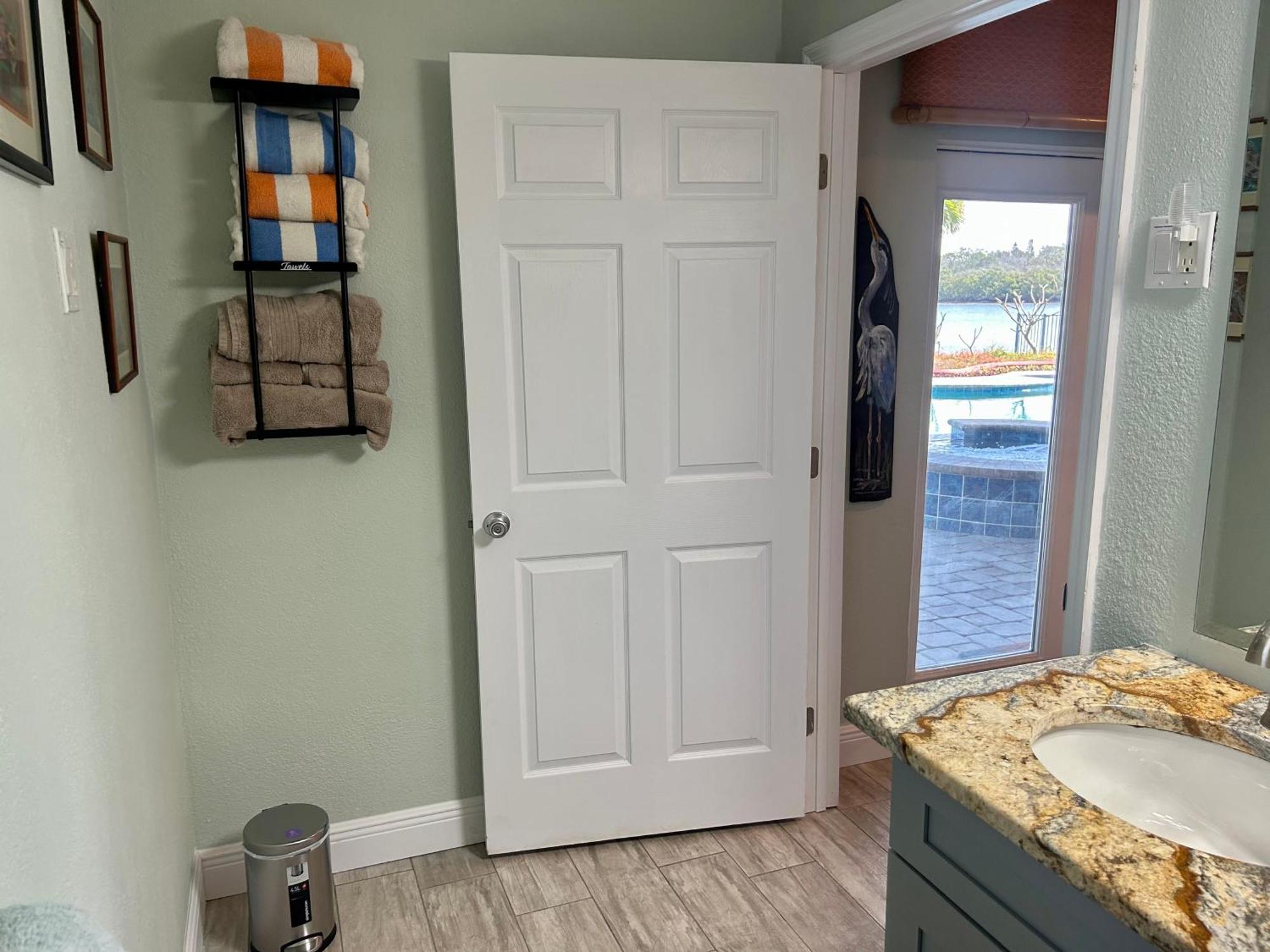 Guest Suite - Waterfront -Pool & Hot Tub- Walk To Beach Clearwater Beach Extérieur photo